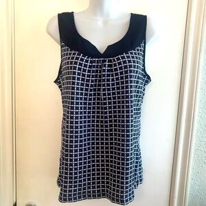 Nautica Women’s Navy & White Top